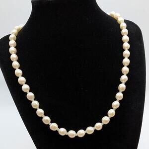 Vintage MONET Faux Cream Pearl Single Strand Beaded Necklace 18.75in